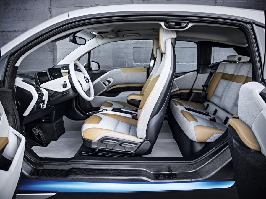  BMW i3 2014 года  (фото 16 из 240)